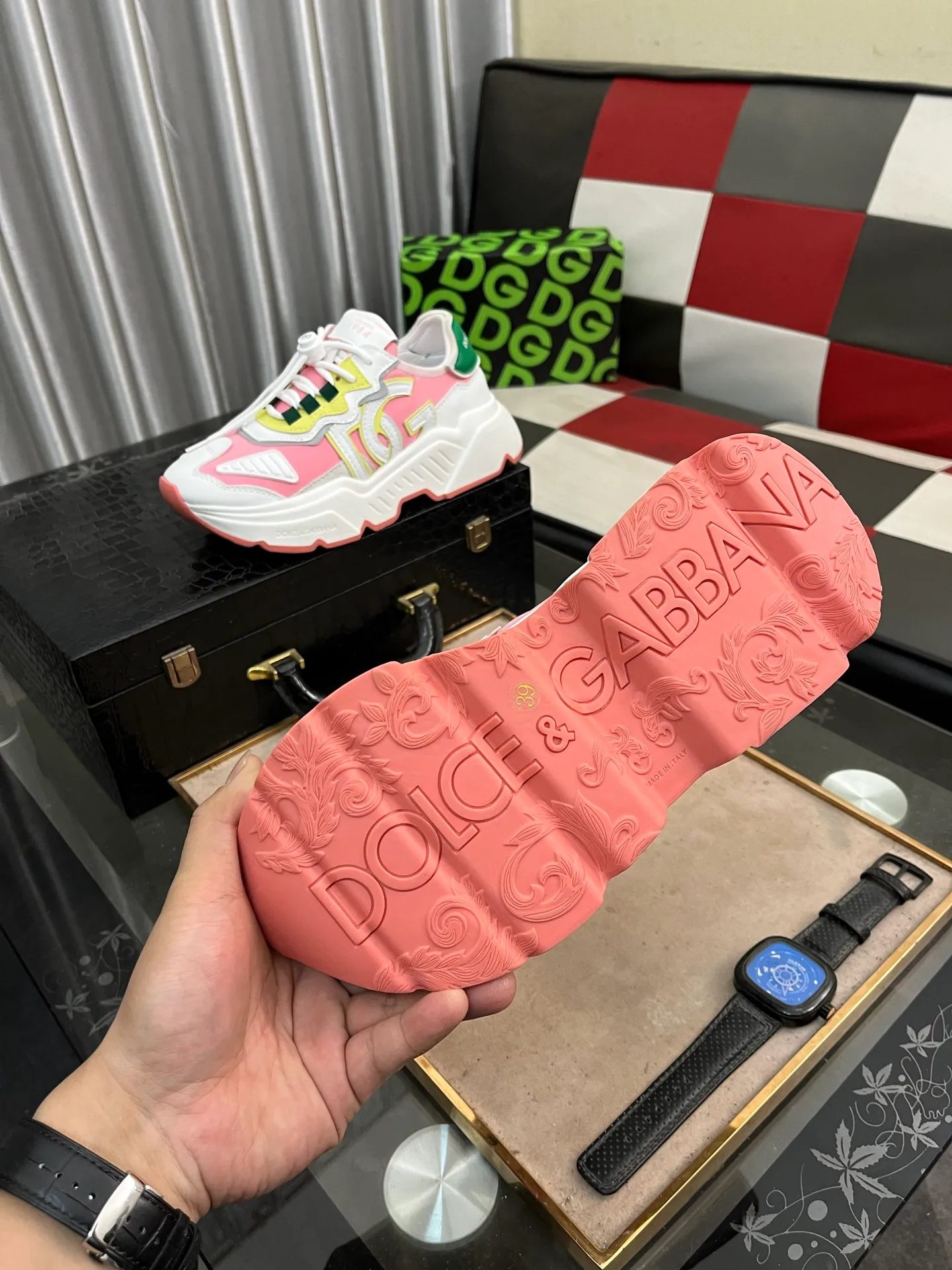 Men's shoes 💰480⌚️⌚️[DG] The latest official high-top casual, men's shoes original quality imported first-layer cowhide stitching ➕Yangli [Proud] In terms of materials and workmanship, it beats all versions on the market 💕The highest quality shipments. Real photos, imported fabrics highlight the unique charm of the brand 😘The shoelaces are also original custom-made 👻Classic lace-up shoes are very comfortable on the feet, size 35-46